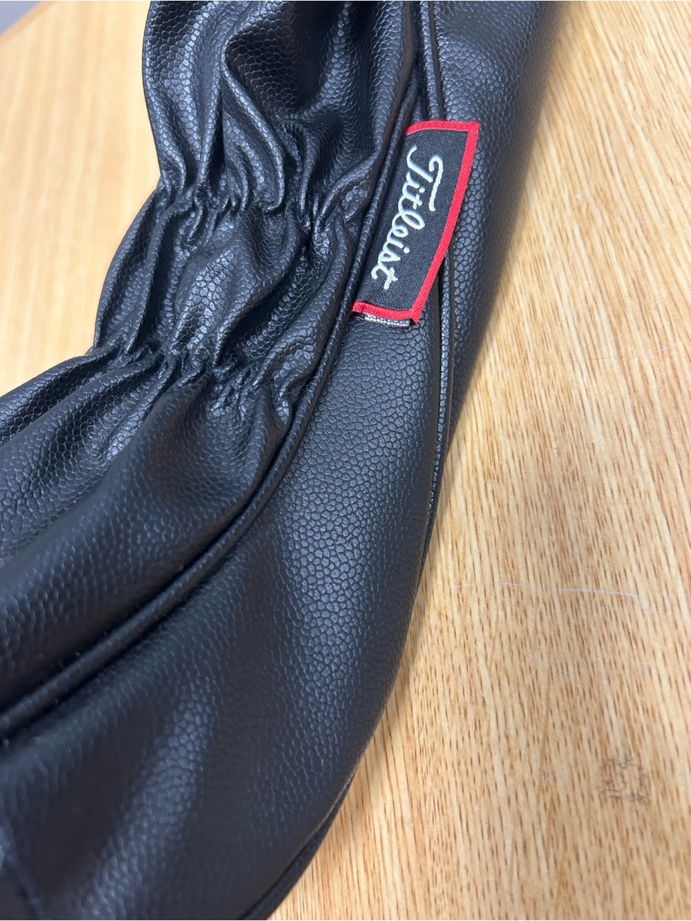 Titleist TSr Driver Head Cover - Picture 5 of 9